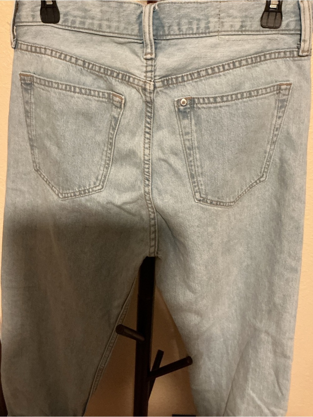 H&M women Light Blue Relaxed Fit Denim Jeans